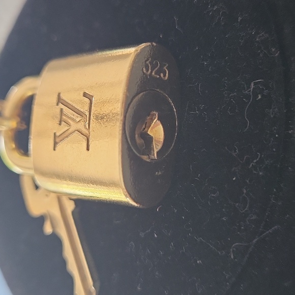 COPY - #323 LV LOCK π & KEY π ON 14K GOLD PLATED CHOKER - Picture 3 of 7